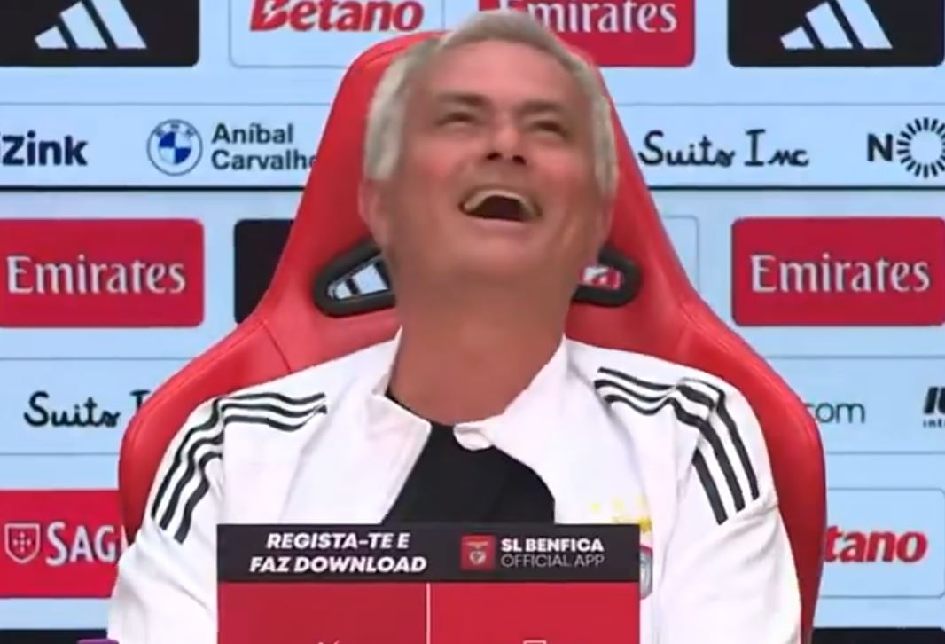 Mourinho wybuchł śmiechem na konferencji. Tych słów się nie spodziewał [WIDEO]