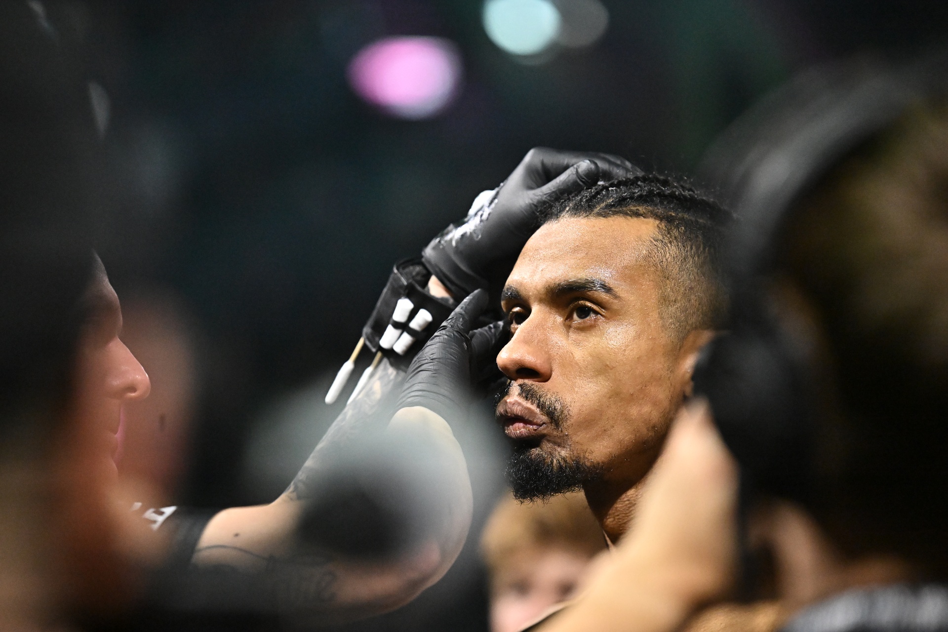 Znany freak-fighter wraca do klatki. Fame MMA ogłasza