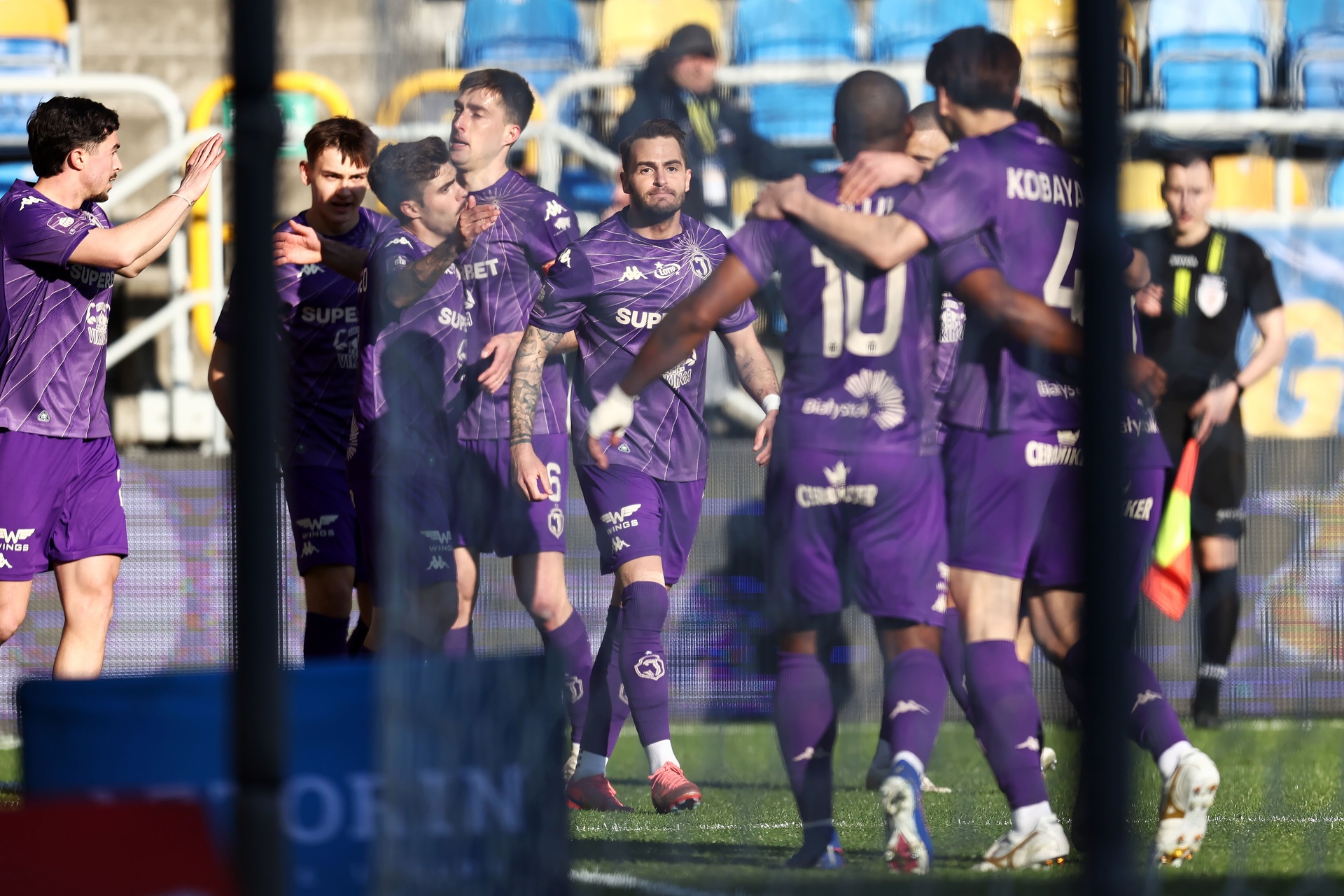 Poważny krok "Jagi" w walce o mistrzostwo! Historyczny występ Imaza