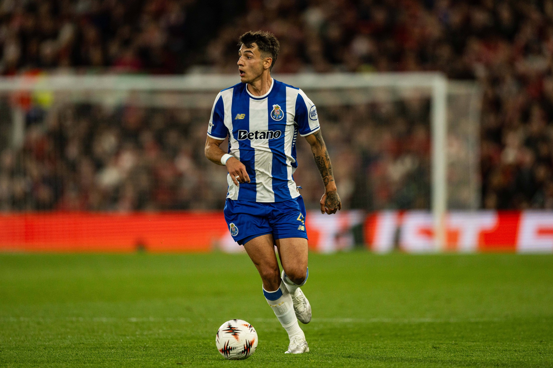 Dlatego Kiwior zszedł już w przerwie. Trener Porto tłumaczy zmianę