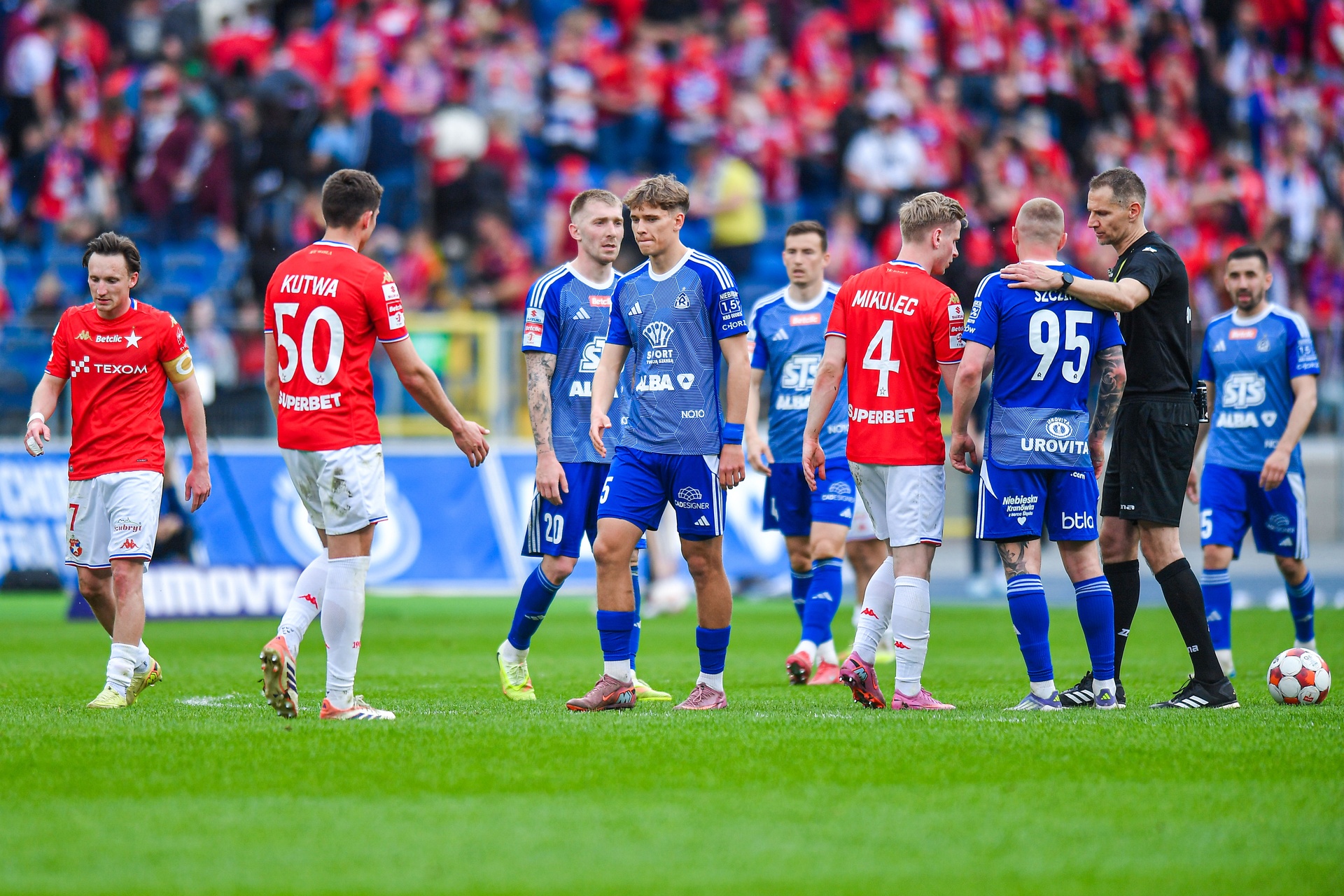 Problemy znanego klubu. Wszystko przez Metallicę i Podsiadłę