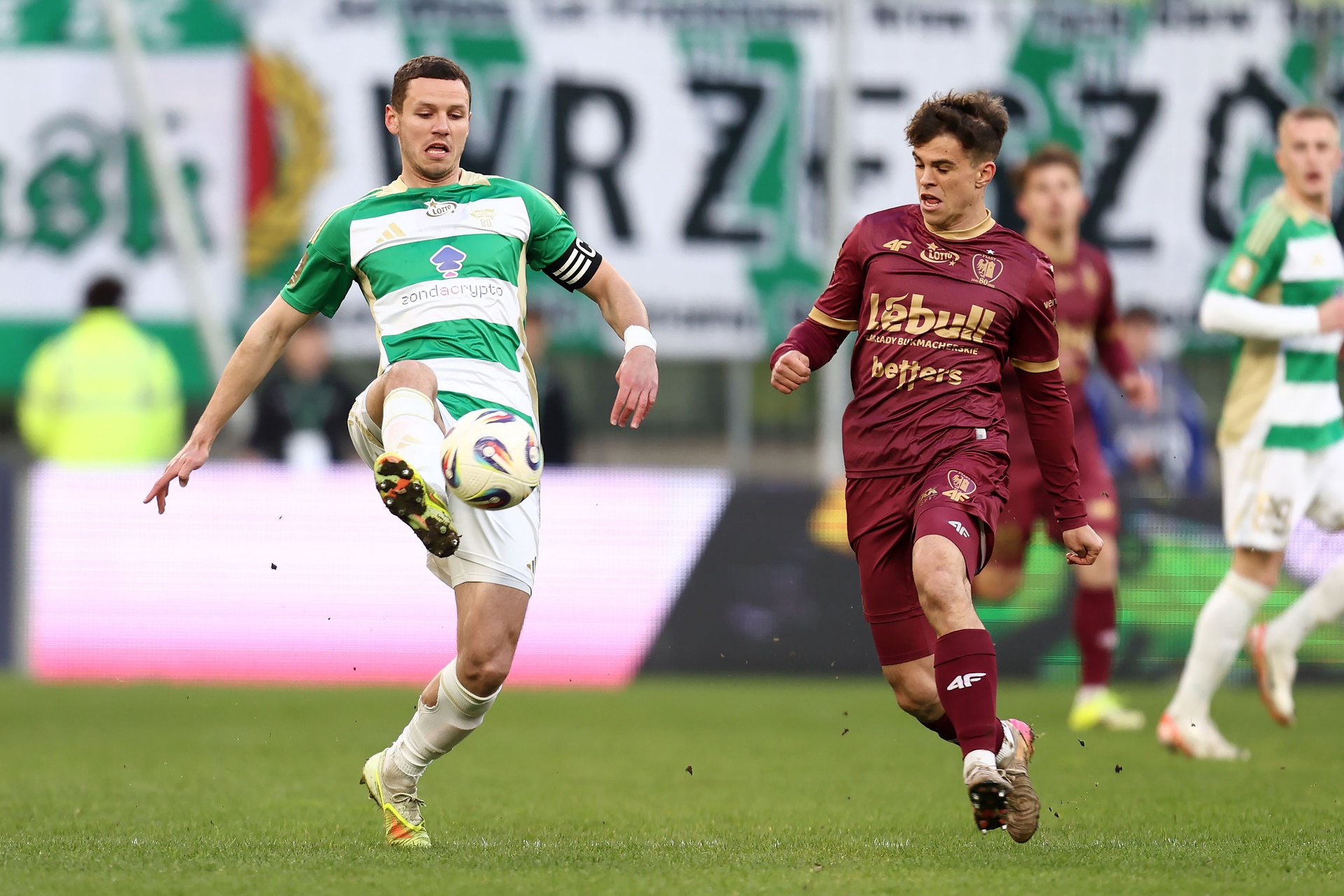 Lechia nie wykorzystała okazji! Czołówka niknie w dali