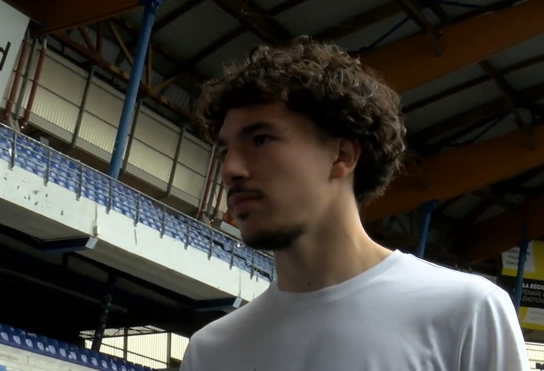 Media: Francuski obrońca na celowniku Lecha i Legii