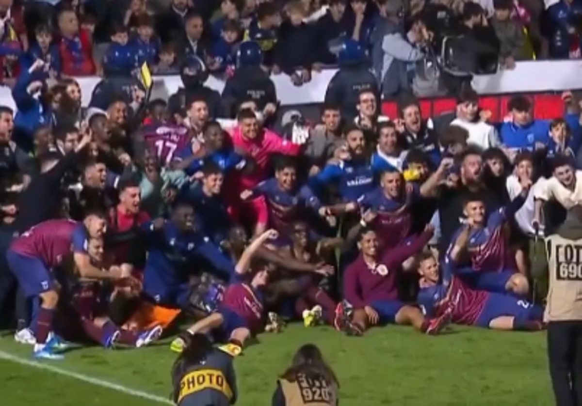 Szaleństwo w Portugalii. Czekali na to 70 lat [WIDEO]