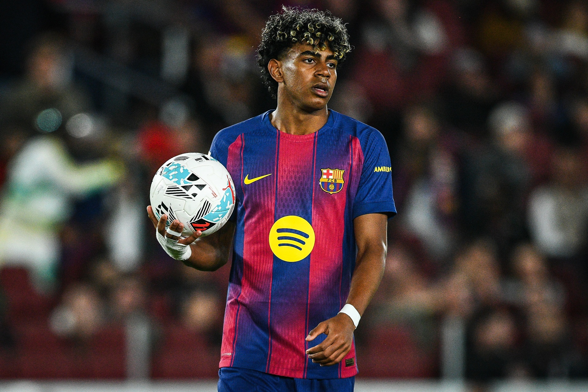 Flick dał radę Yamalowi. "Musi się tego nauczyć"