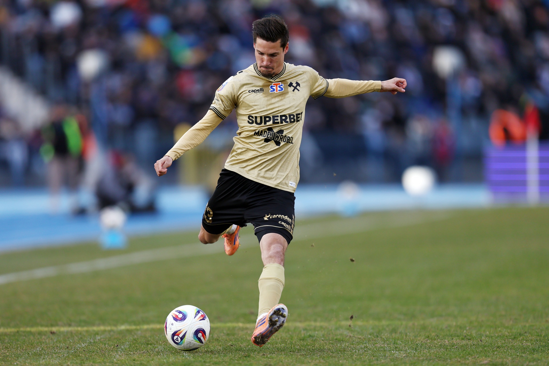 Tym Ekstraklasa przerasta ligę czeską. "Nie do porównania"