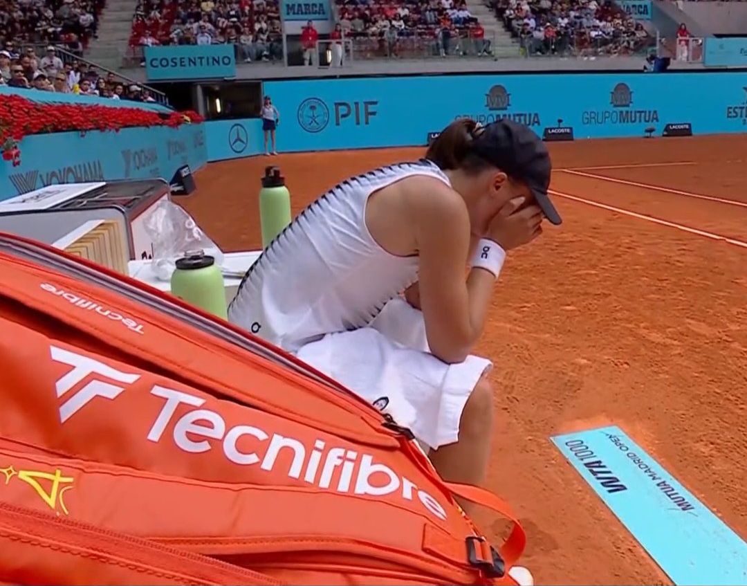 Nagłe problemy Świątek. Niepokojące sceny w Madrycie