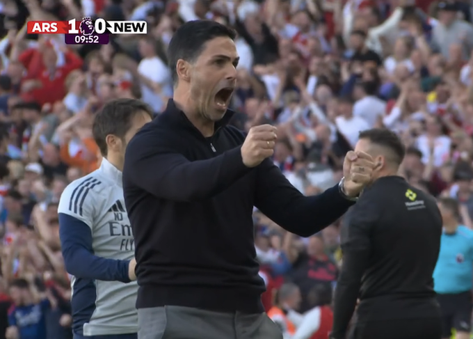 Arsenal znów na szczycie tabeli! Kapitalny gol, kontuzje i spora kontrowersja [WIDEO]