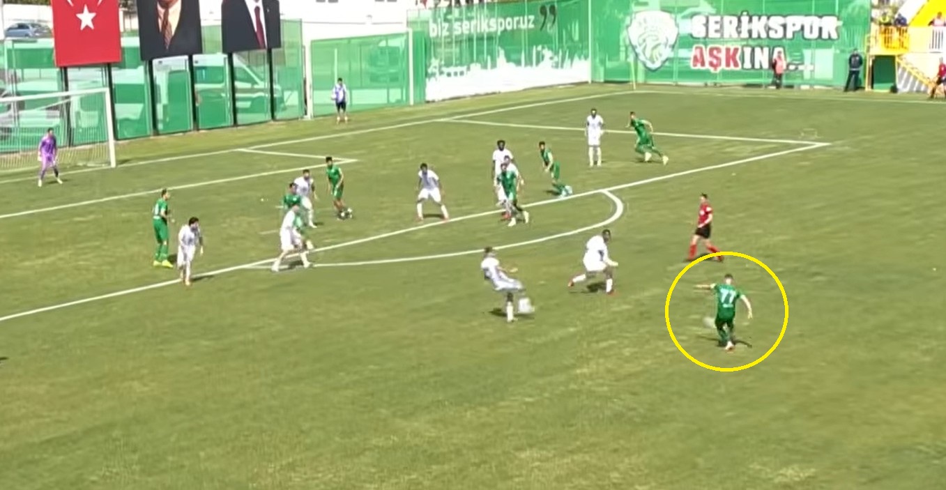 Cudny gol Polaka za granicą. Dał drużynie prowadzenie w końcówce [WIDEO]