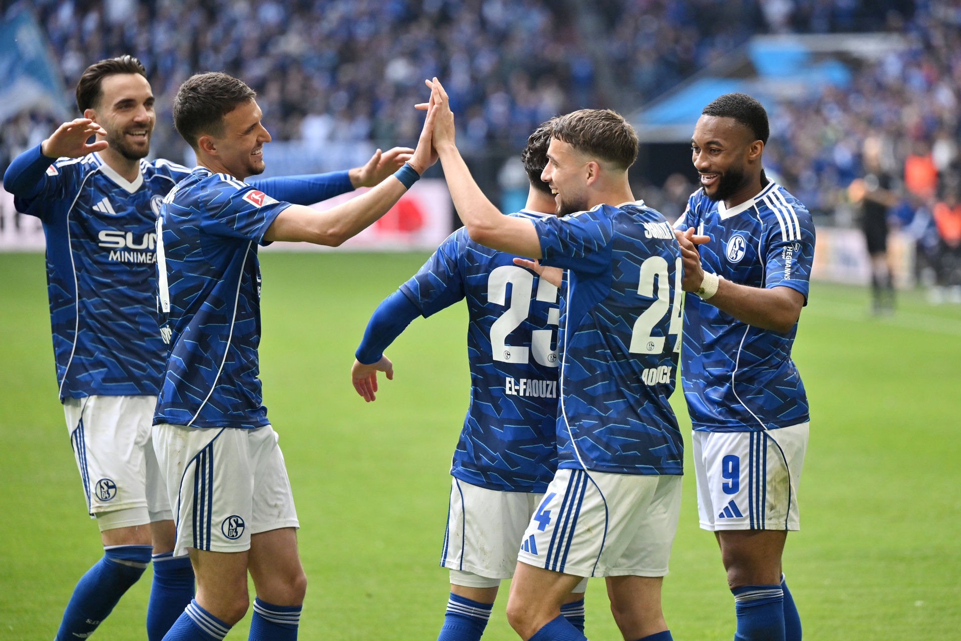 Wielki klub o krok od powrotu! Kluczowe zwycięstwo