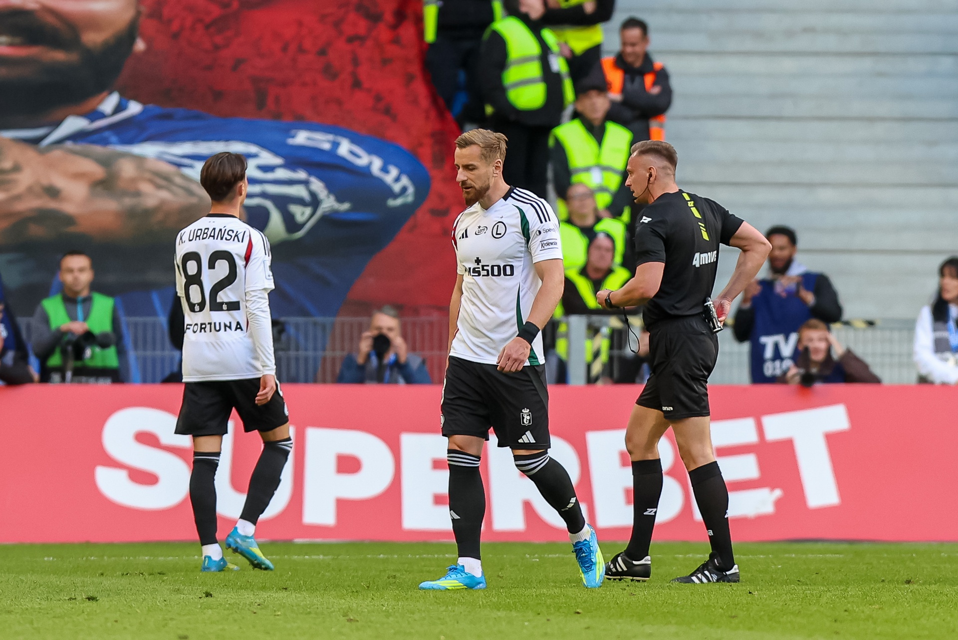 Legia skrzywdzona przez sędziów? Lyczmański nie ma wątpliwości