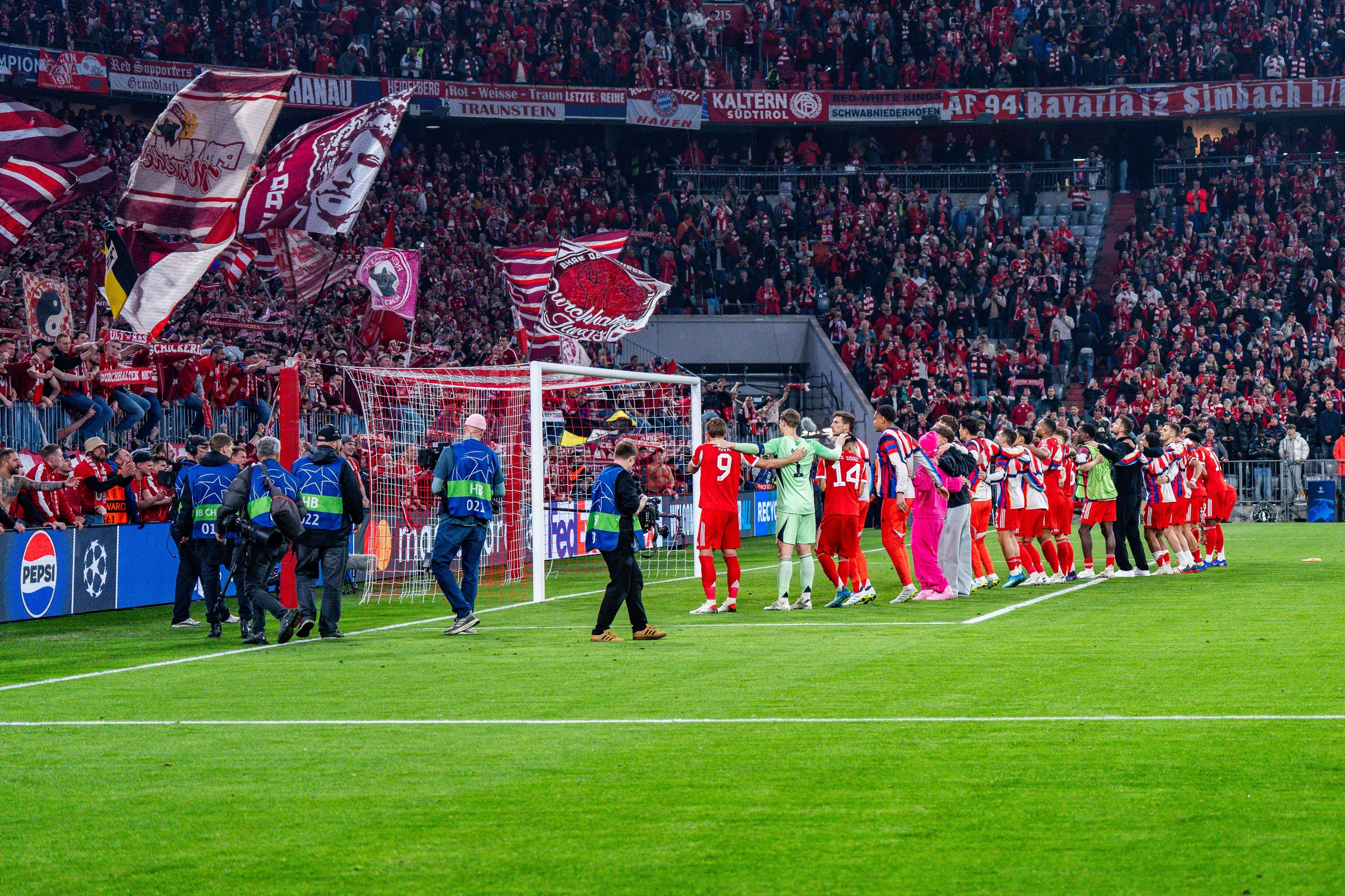 PSG - Bayern Monachium: gdzie oglądać Ligę Mistrzów za darmo? (28.04.26)