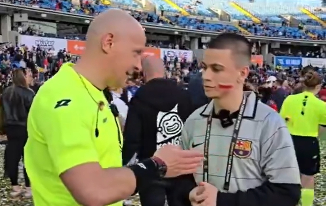 Kibic był zły na Marciniaka. Nagle wszedł na boisko. "Nie, absolutnie nie" [WIDEO]