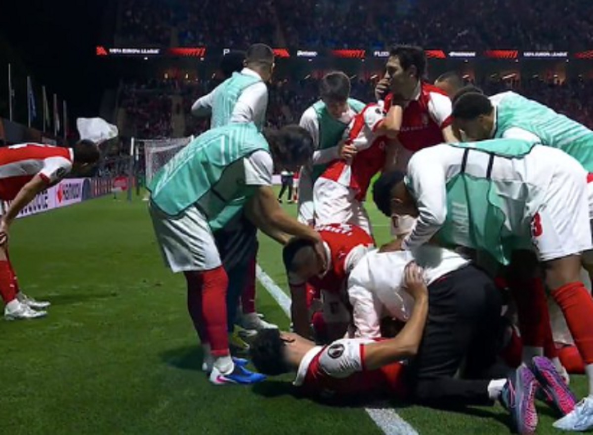 Zwycięski gol w doliczonym czasie gry! Szalone sceny w półfinale Ligi Europy