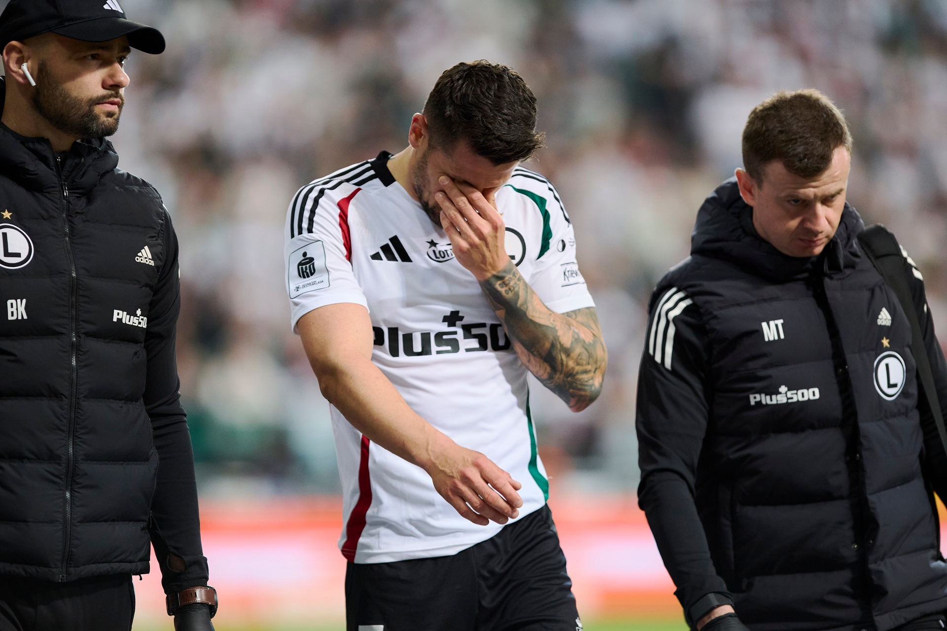 Dwie kontuzje w Legii po Widzewie. Papszun przekazał złe wieści. "Nie wygląda to dobrze"