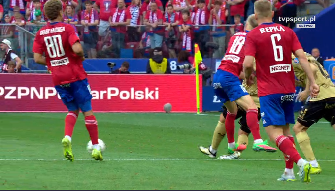 Podolski wypalił o ataku Brunesa. "Nareszcie"