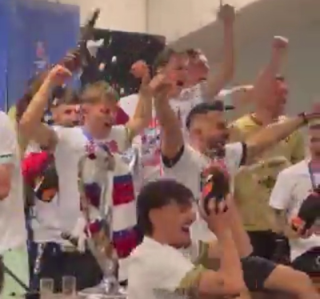 Konferencja Gasparika przerwana. Tak Górnik świętuje puchar [WIDEO]