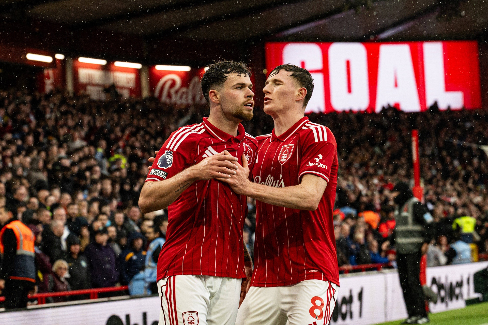 Man City rozpoczął rozmowy. Chce osłabić rywala z Premier League