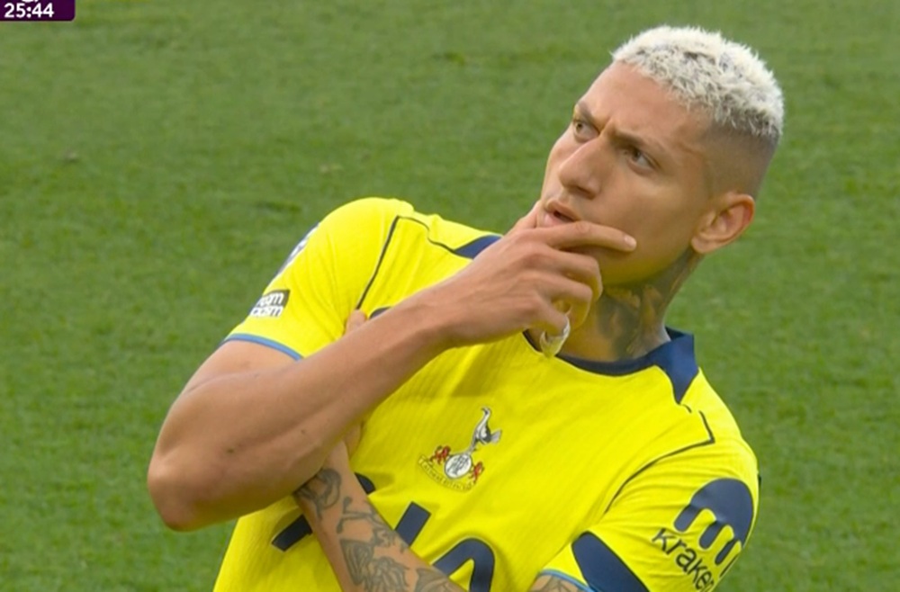 Asysta Casha nic nie dała. Tottenham uciekł ze strefy spadkowej!