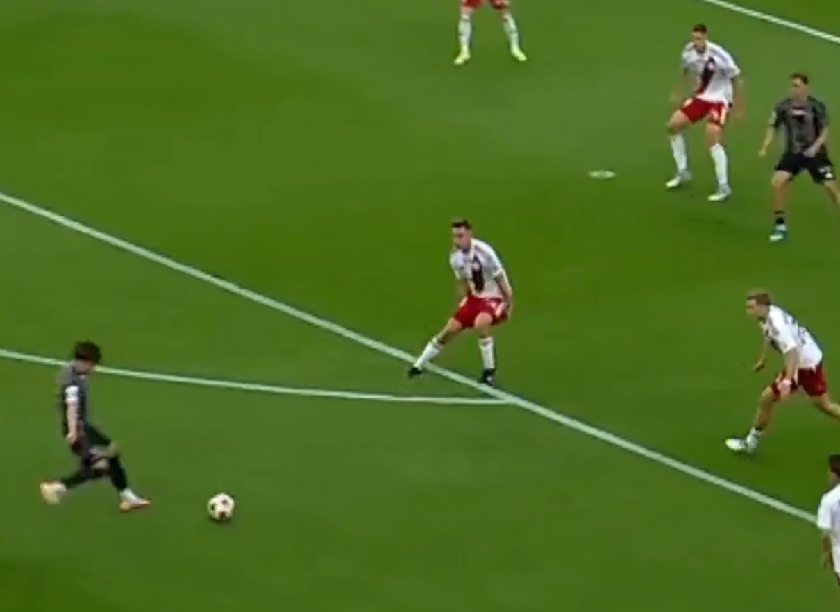 Co za gol w I lidze, Papszun może zacierać ręce! ŁKS pędzi w kierunku awansu [WIDEO]