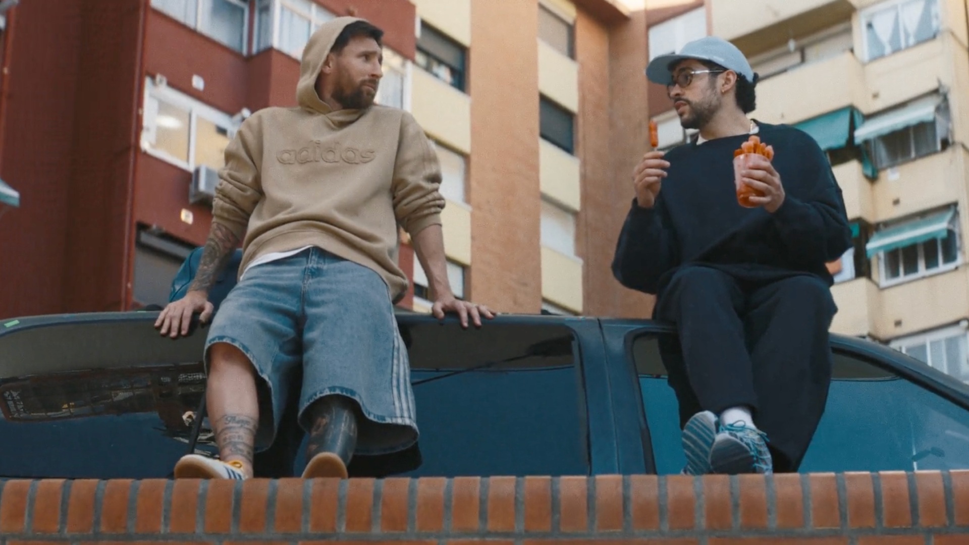 adidas prezentuje "backyard legends". Ikony futbolu, muzyki i filmu łączą siły