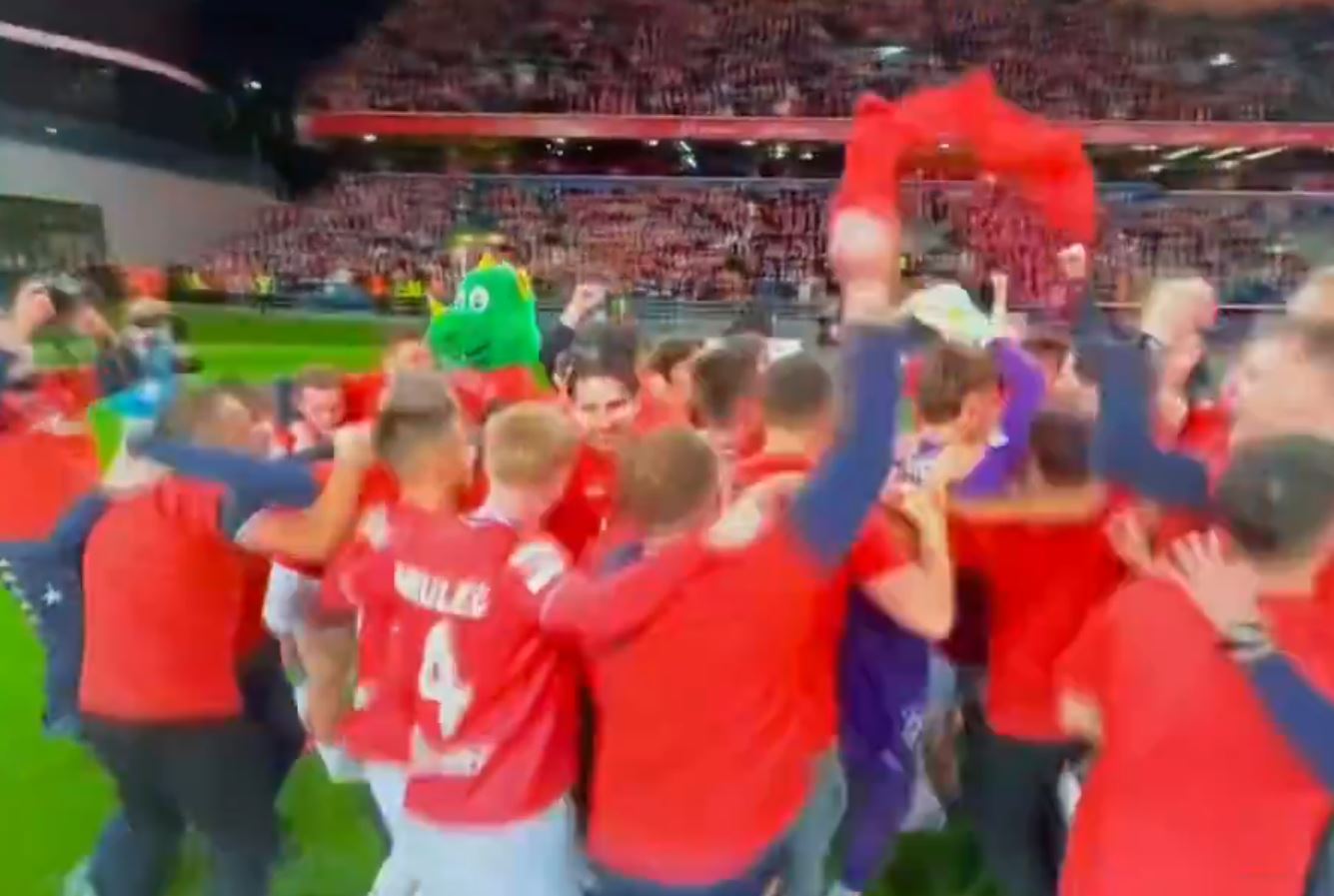 Ekstaza po końcowym gwizdku. Tak Wisła świętowała awans [WIDEO]