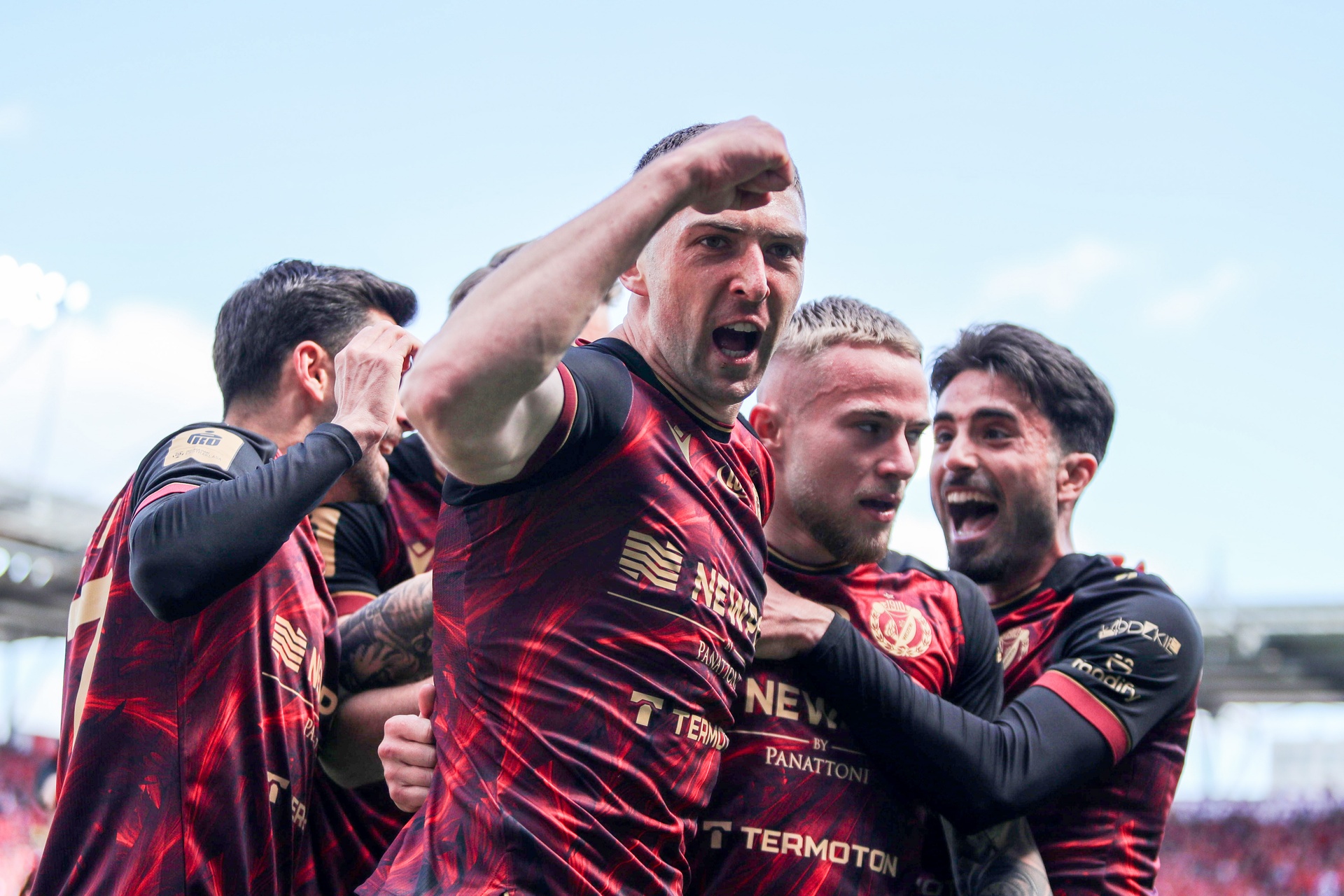 Widzew ucieka przed spadkiem, Lechia się topi! Wielka kontrowersja w ESA [WIDEO]