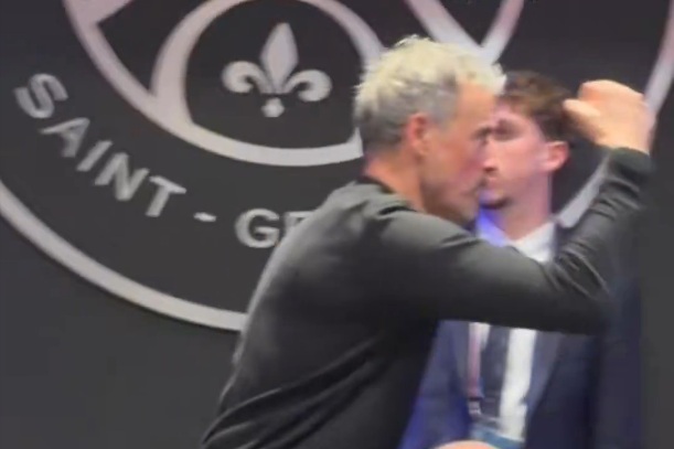 Tak Enrique zareagował na wynik El Clasico. Film podbił sieć [WIDEO]