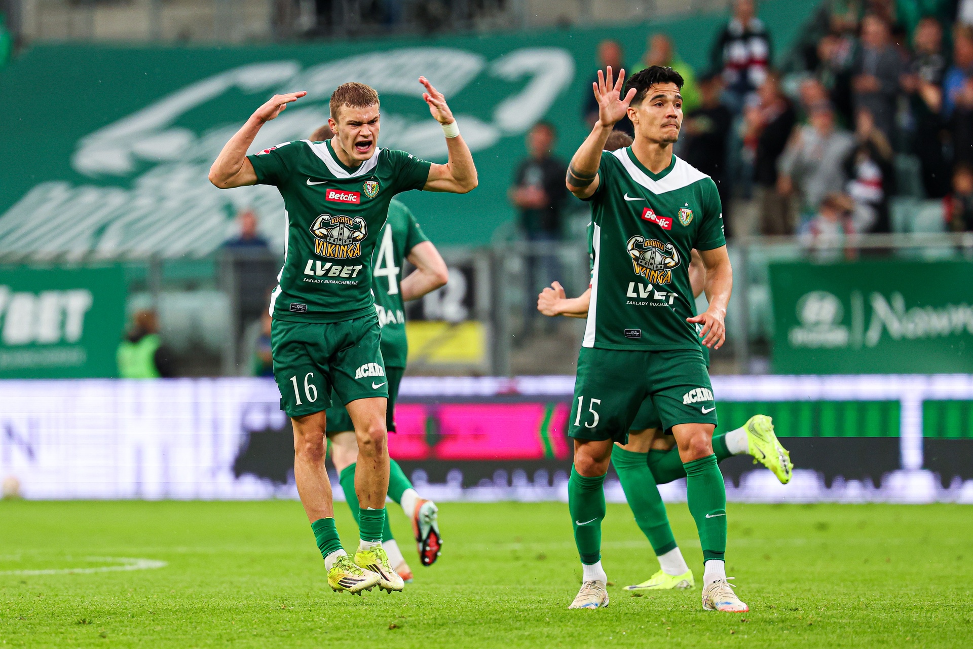 Śląsk wstał z desek! Ekstraklasa niemal pewna, bolesna wpadka ŁKS-u