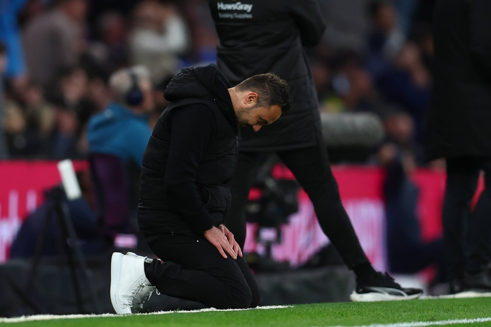 Z nieba do piekła! Gigantyczny błąd zawodnika Tottenhamu, utrzymanie wciąż niepewne