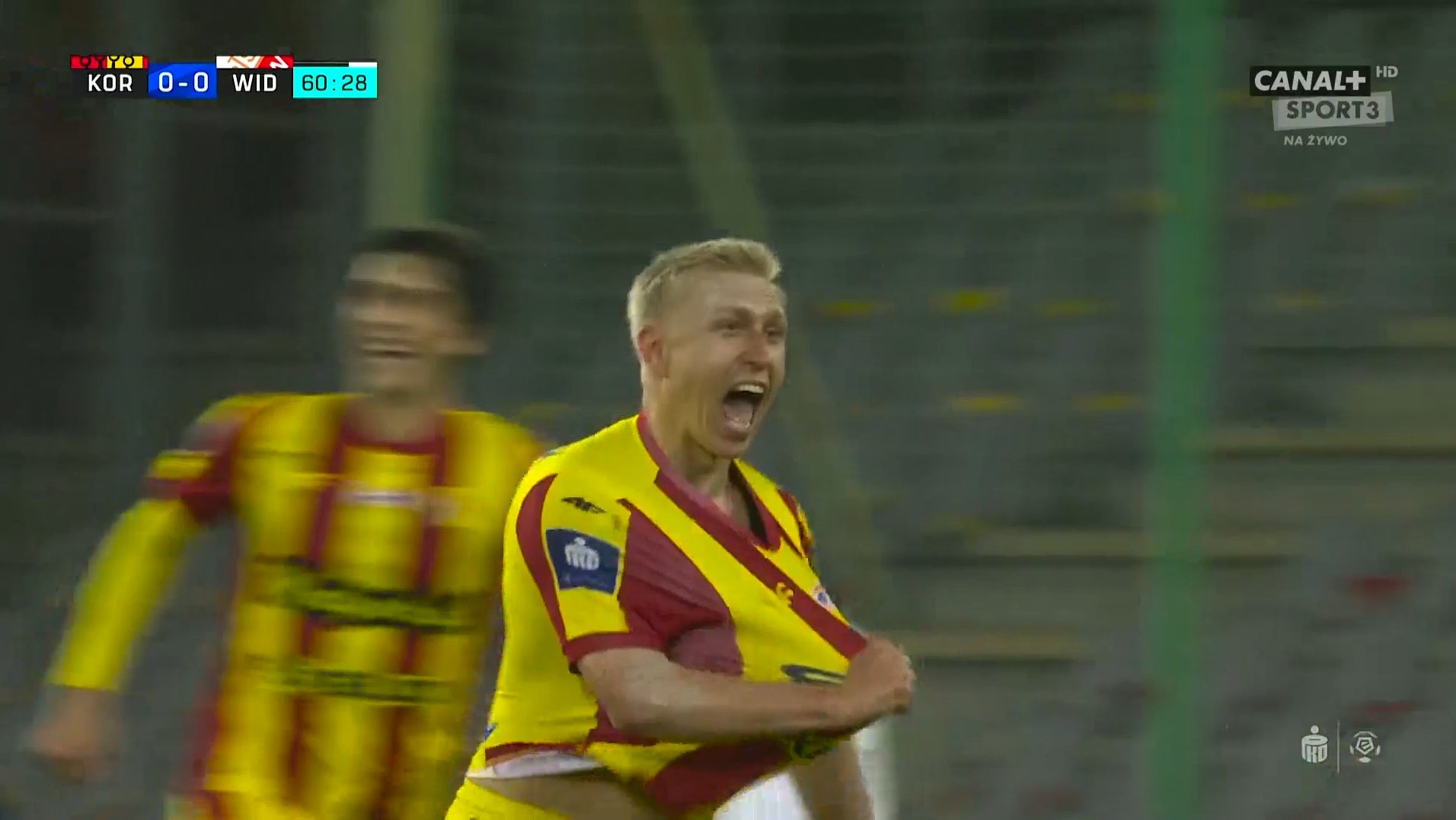 Ale urwał! Piękny gol w walce o utrzymanie w Ekstraklasie [WIDEO]