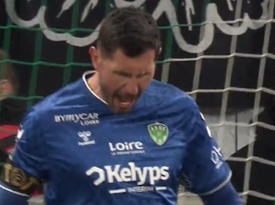 Wszedł w 92. minucie i wybronił cztery karne. Sceny w barażach Ligue 1 [WIDEO]