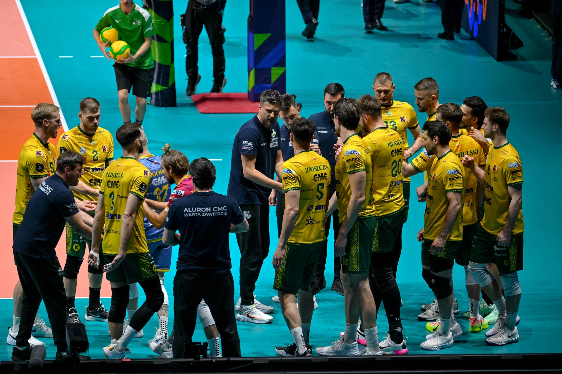 Polacy zdemolowani w finale LM! Bolesny łomot w meczu o złoto