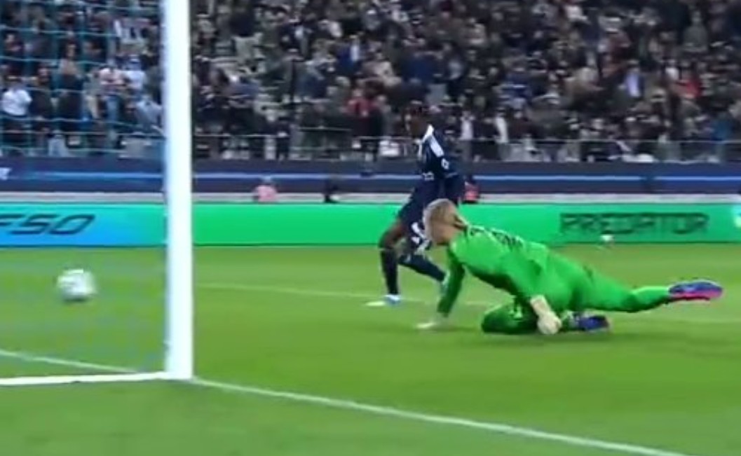 Szok w Paryżu. PSG przegrało derby, w tle nietypowa feta [WIDEO]