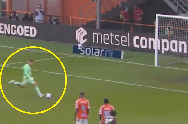 Bramkarz strzelił gola i wygrał mecz. Ojciec grał w Barcelonie [WIDEO]