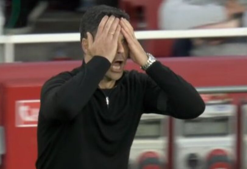 Dwie kontrowersje w meczu Arsenalu. Arteta nie wytrzymał [WIDEO]