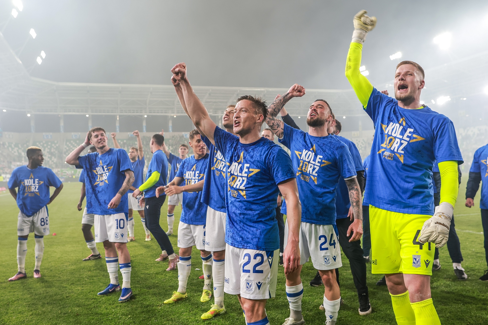 Ogromne pieniądze dla polskich klubów. Prezes Ekstraklasy podał kwotę