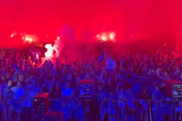 Poznań nie zasnął! Tak świętował mistrzostwo Lecha [WIDEO]