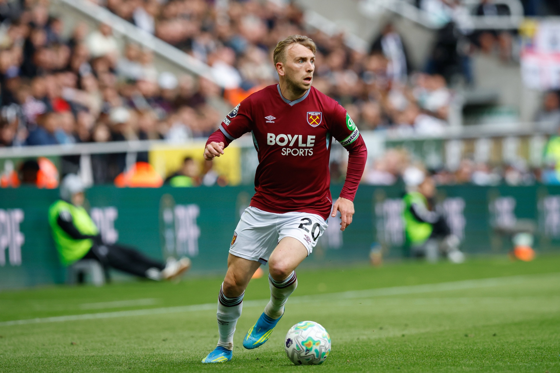 Gwiazda Premier League rozchwytywana. Giganci czekają na spadek