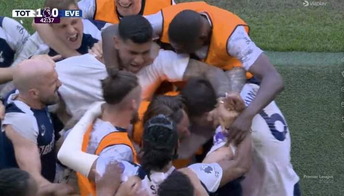 Tottenham uniknął spadku! Znany klub zleciał do Championship