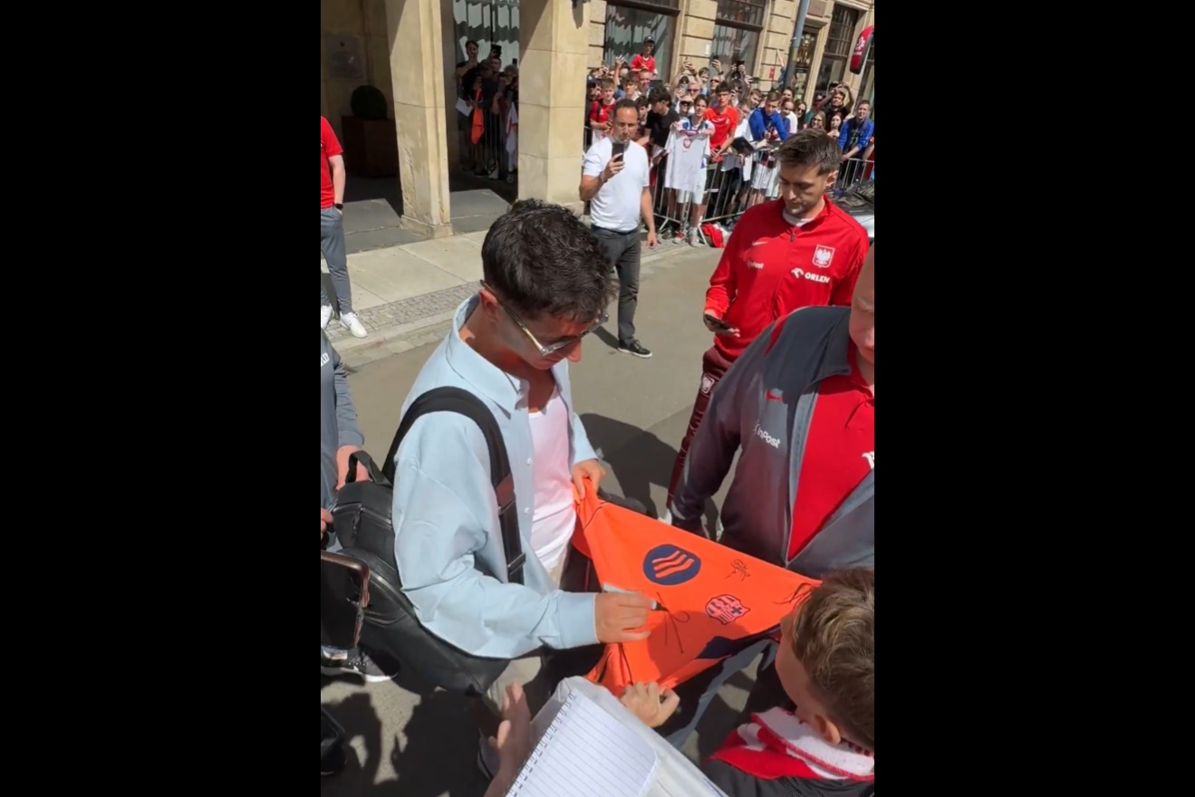 Szaleństwo we Wrocławiu. Tak kibice potraktowali Lewandowskiego [WIDEO]