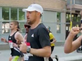 Były gwiazdor Arsenalu przebiegł maraton. Wynik godny podziwu