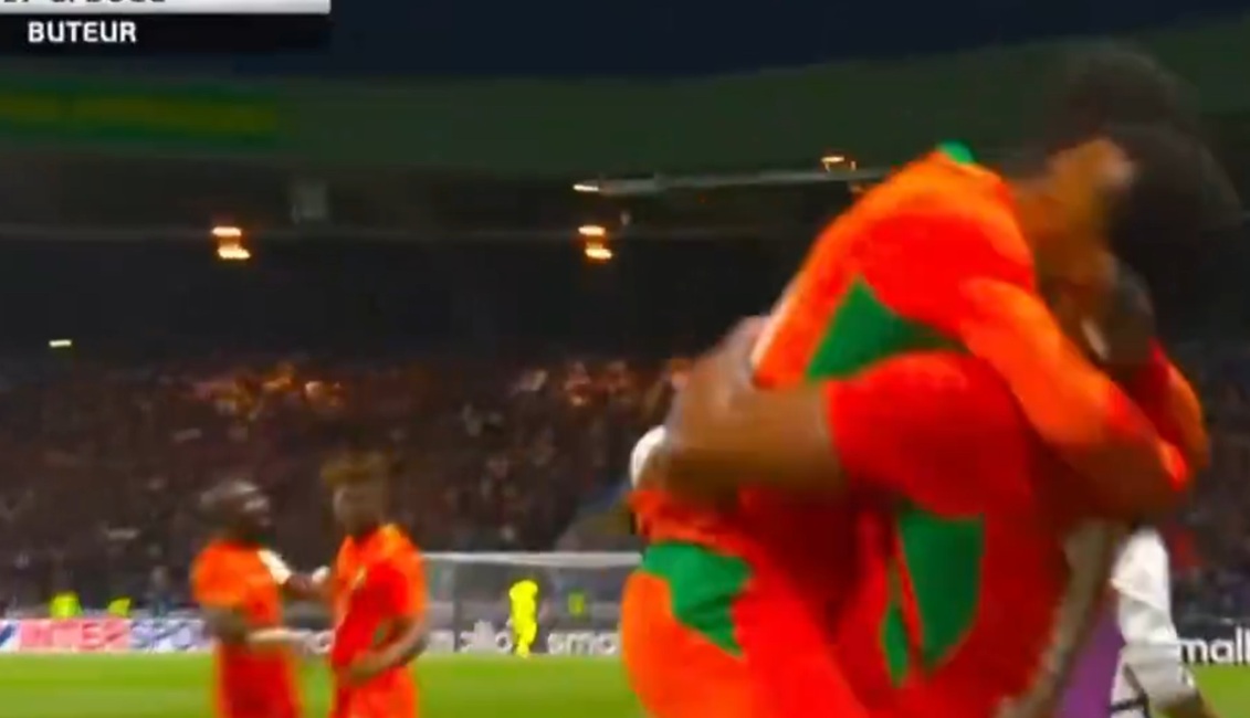 Zrobił to na oczach swojego brata. Niezwykły pojedynek w spotkaniu Francji [WIDEO]