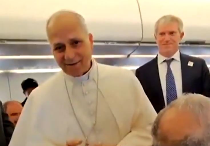 Real czy Barcelona? Papież wybrał. "Jestem za wszystkimi, ale..." [WIDEO]