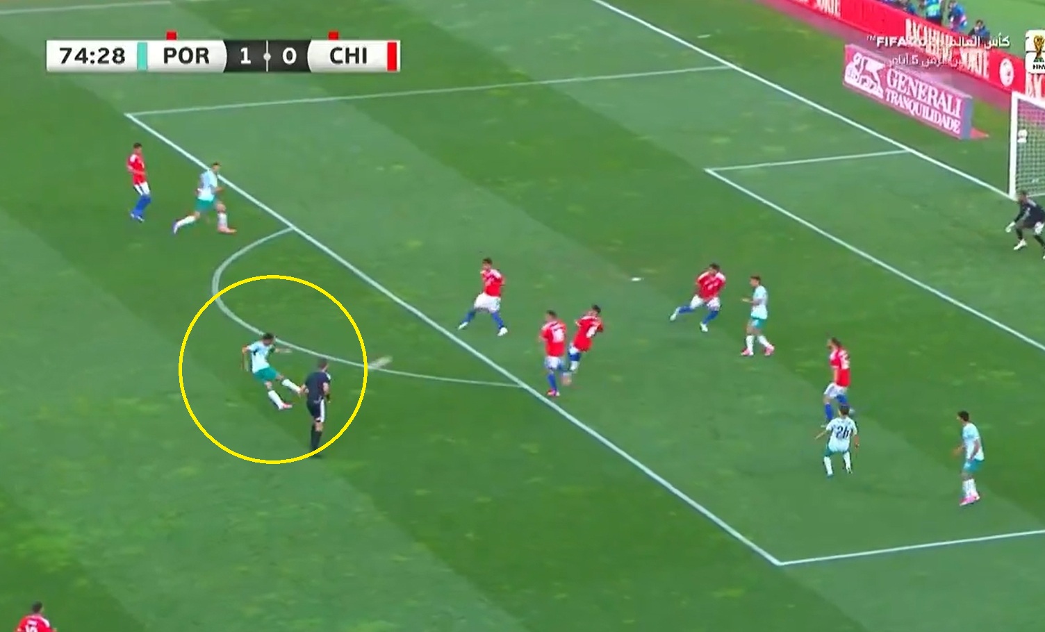 Portugalia wygrywa w cieniu skandalu. Piękny gol Fernandesa [WIDEO]