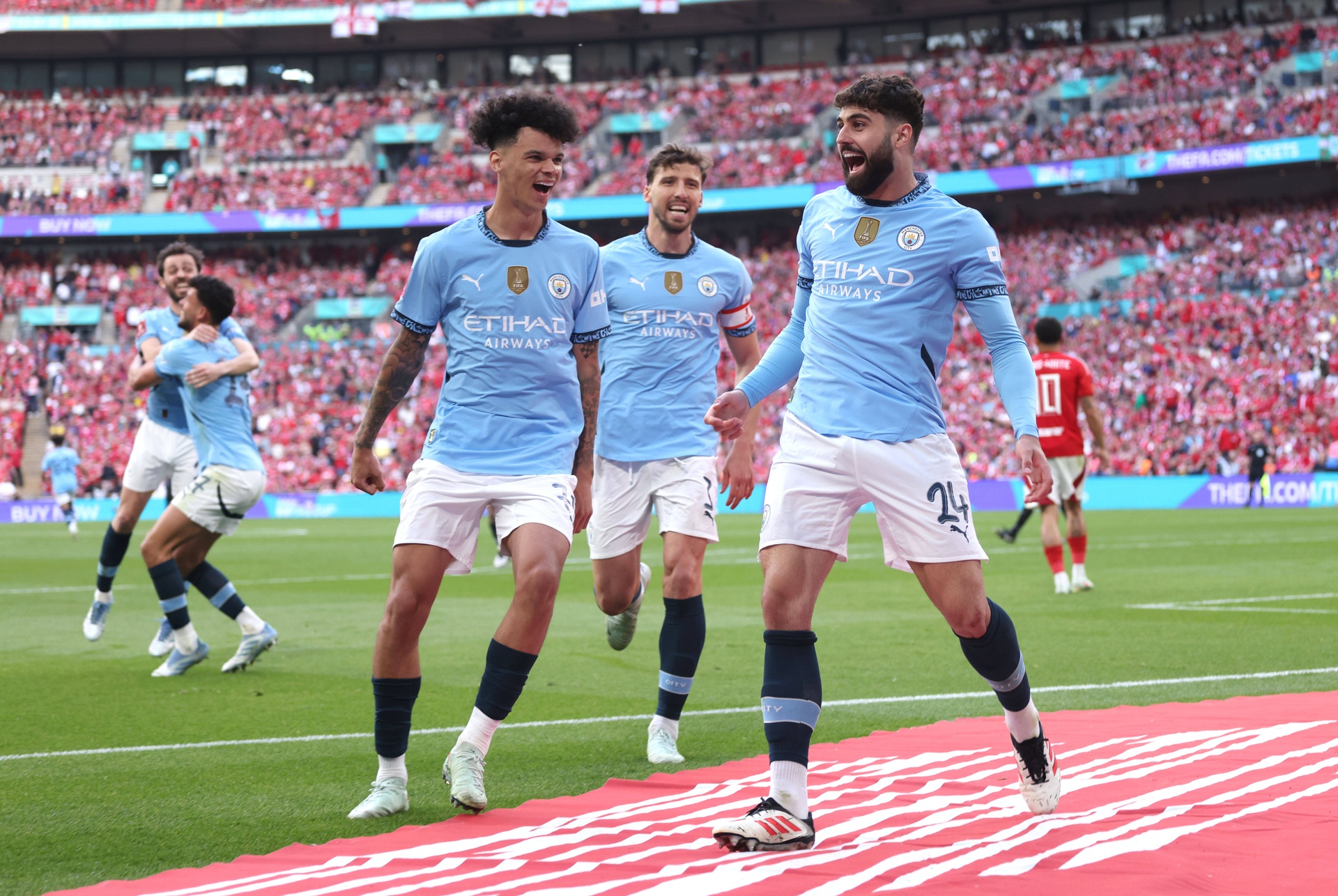 Rewolucja w Manchesterze City? Długa lista odejść, gwiazdy kuszone przez gigantów