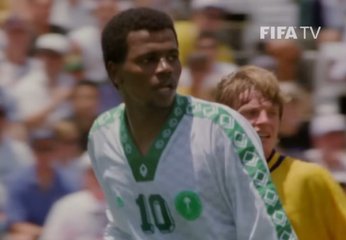 Gol - ikona mundiali. Gość poszedł jak Maradona [WIDEO]