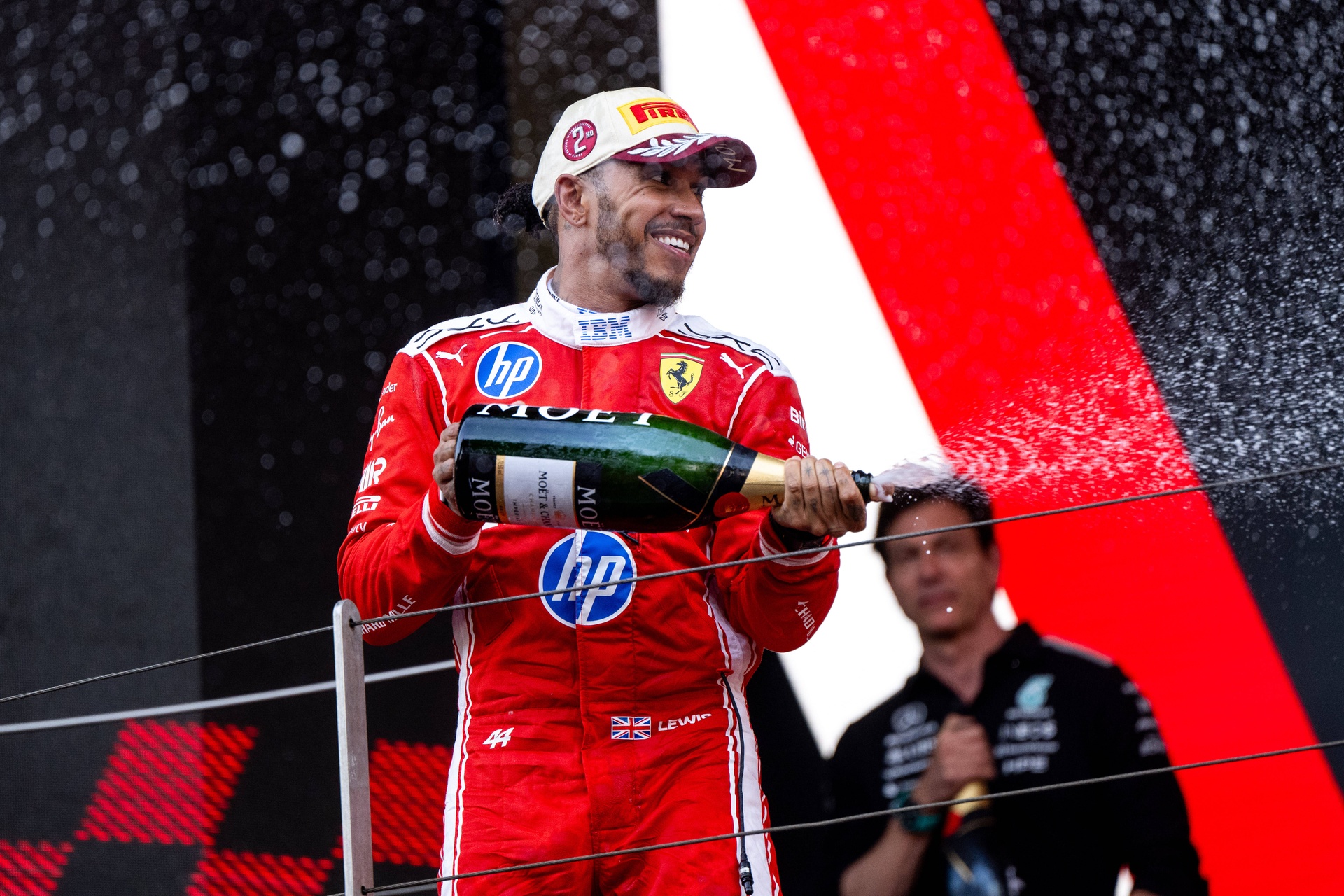 Co za pech młodej gwiazdy F1. Hamilton górą w Hiszpanii [WIDEO]
