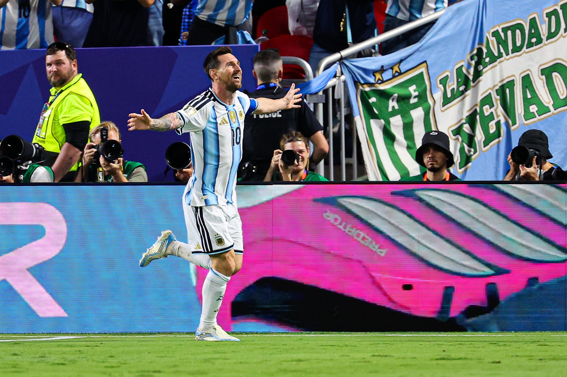 Hat-trick Messiego na mundialu! Kompletny kosmos, występ z innej planety 