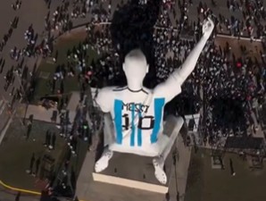 70-tonowy posąg Messiego w Argentynie. Nie do wiary, jak wygląda [WIDEO]